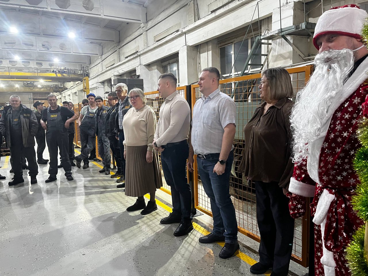 ЧЕТРА-Кузбасс поздравила своих сотрудников с наступающим новым годом!